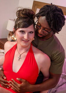 Mistress Bee Gets Rear Ended